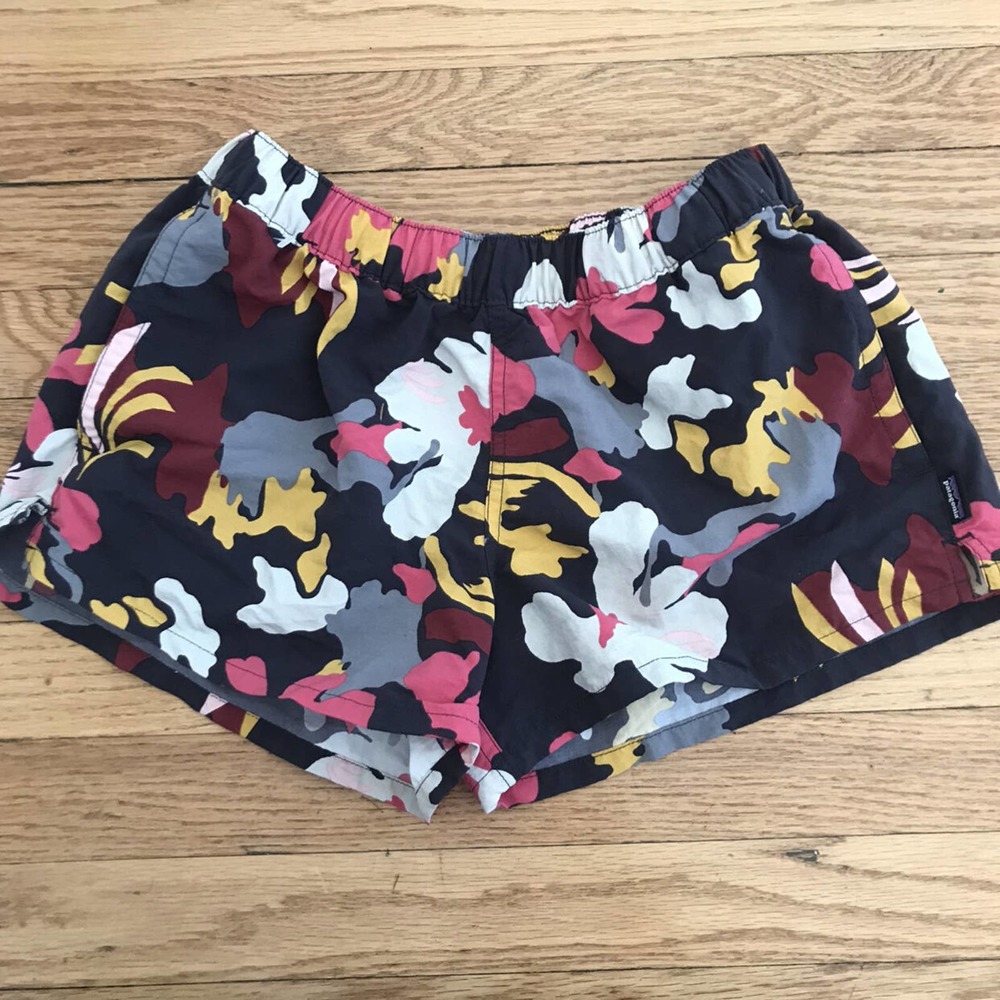 Patagonia Barely Baggy Shorts Small